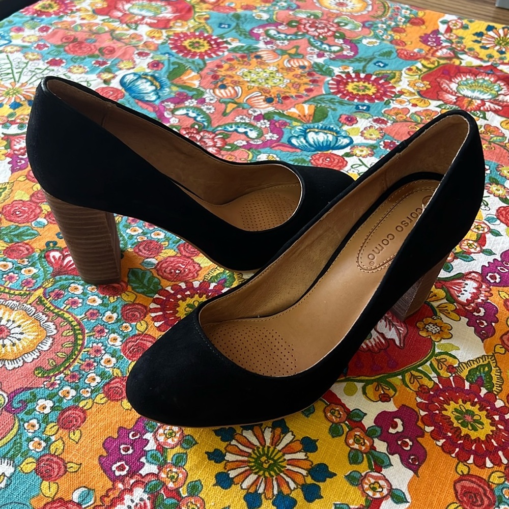 Corso Como Black Suede Pumps Heels Size 7M Like New